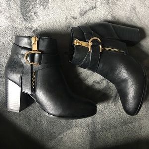 Women’s size 8 black boots